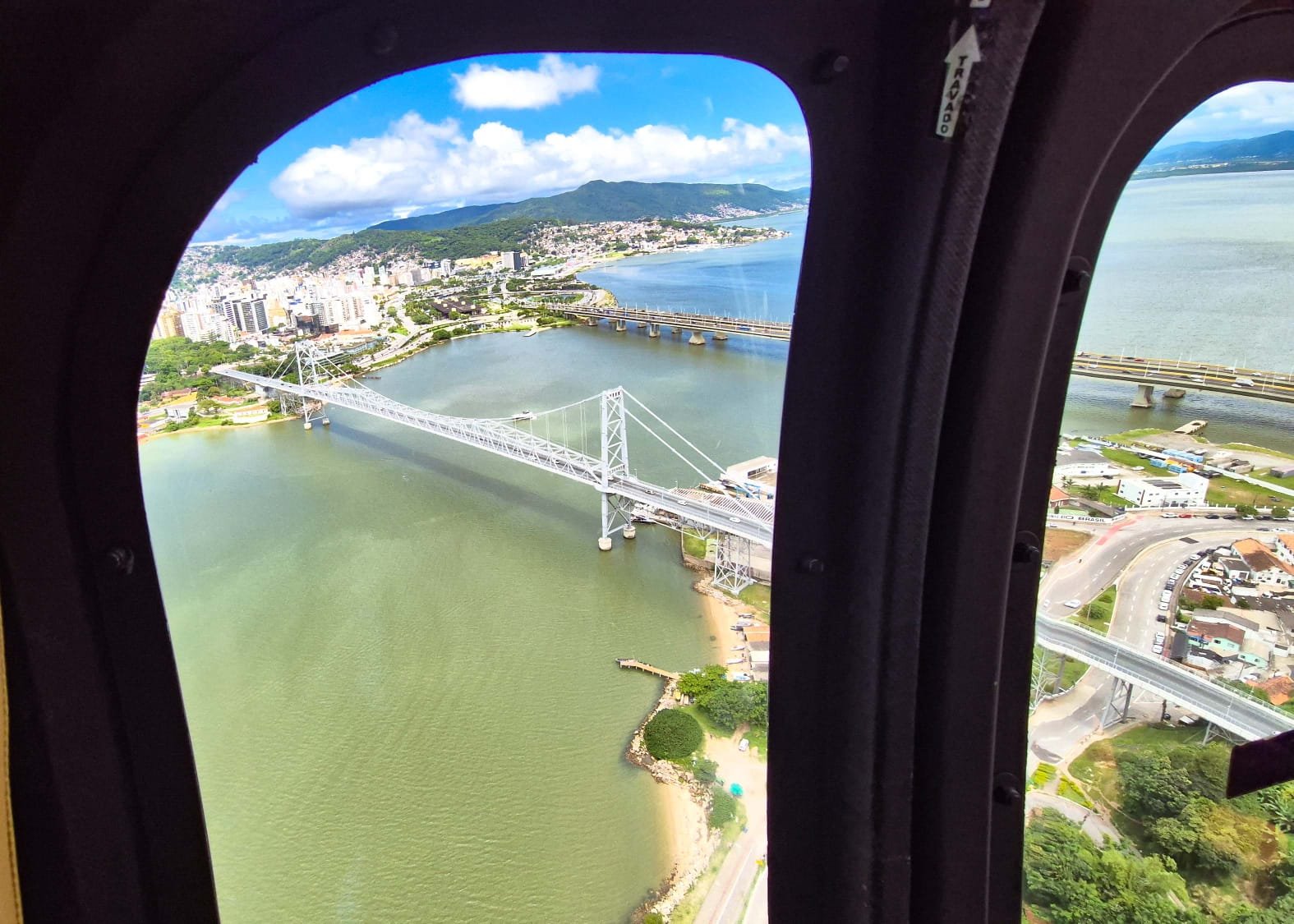 Destino Florianópolis, Voos de Helicóptero, Passeios - Pacote Volta a Ilha