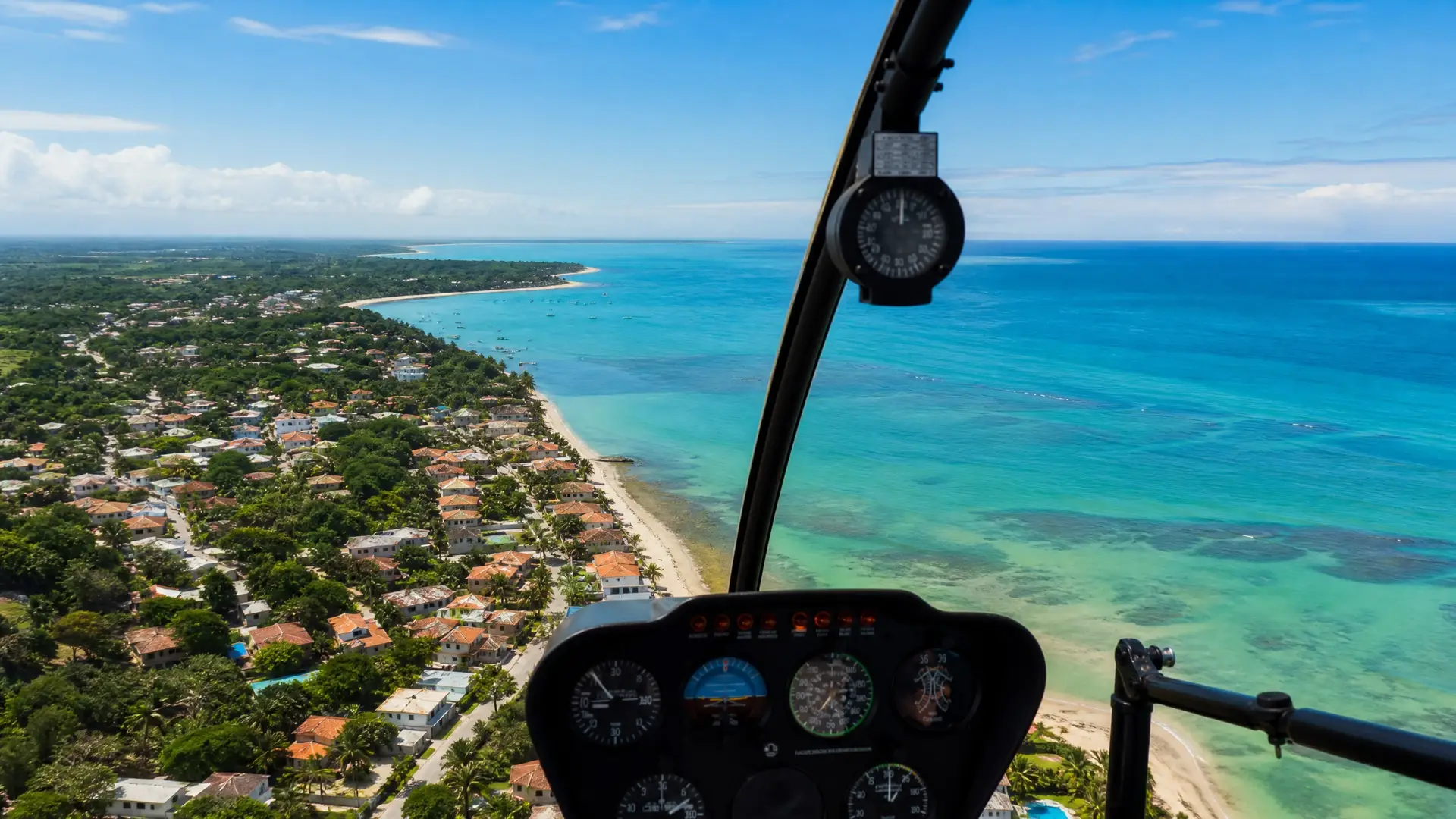 Passeio de Helicóptero Trancoso - Pacote Arraial