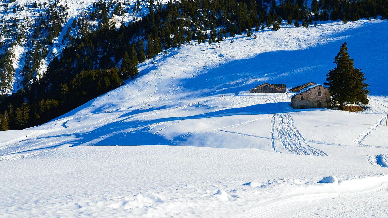 Courchevel-Helicopter-Flight-Ice-Montanhas-Ski-Alpes-Franceses-Voo-Panoramico-Embarque-Oficial